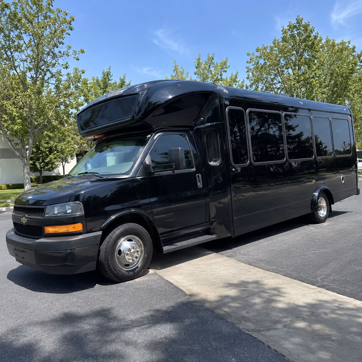 daytona beach 15 passenger party bus