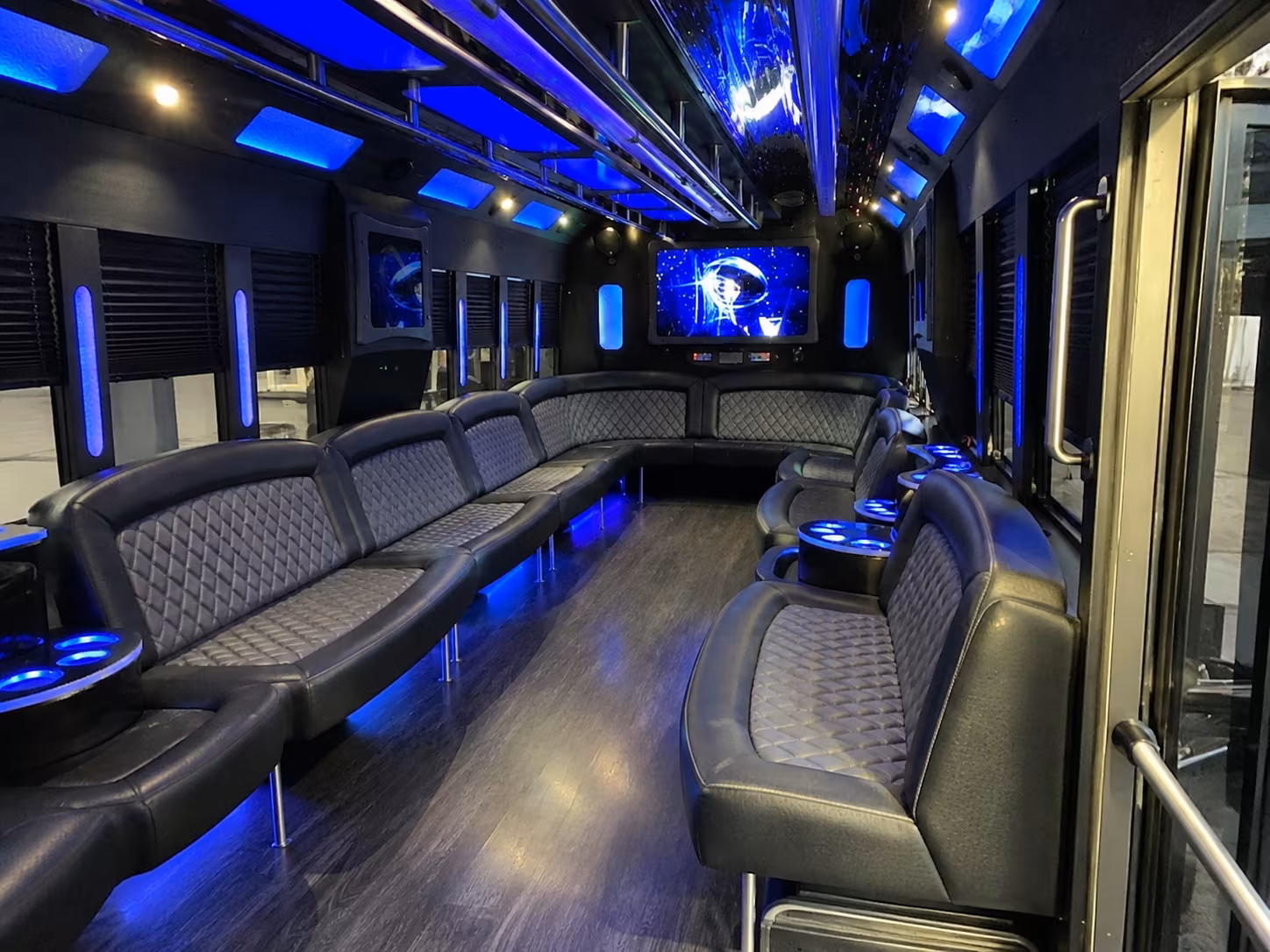 daytona beach 28 passenger party bus interior