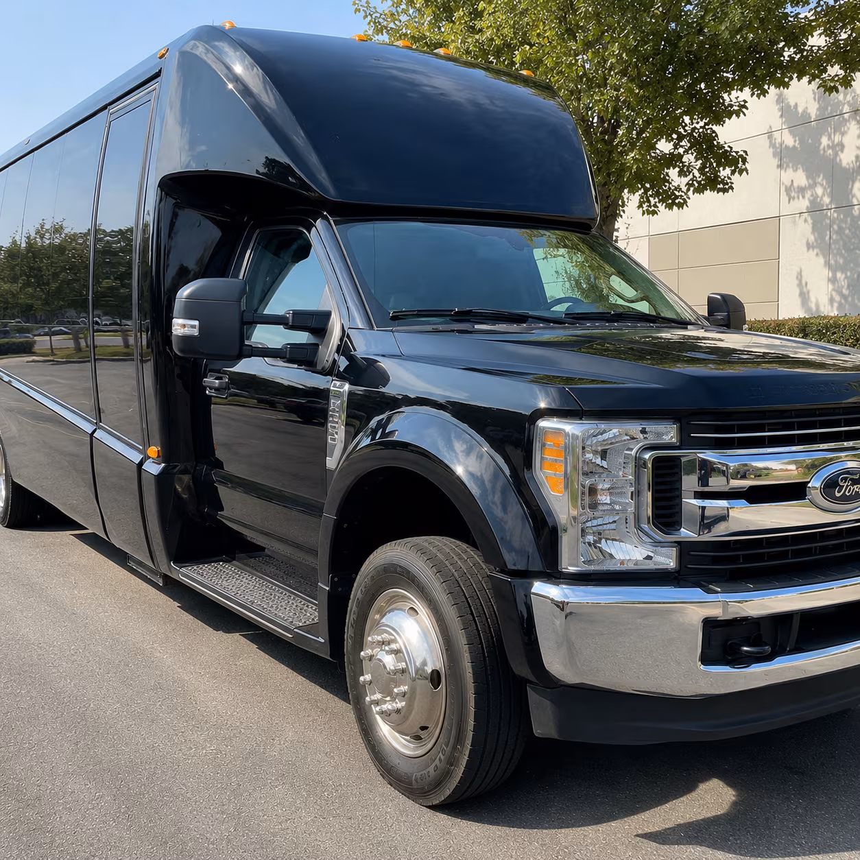 secure transportation for your next convention or trade show 4