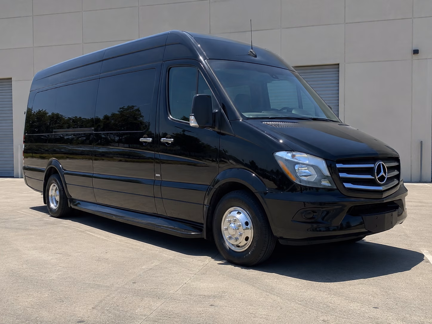 secure transportation for your next prom 1